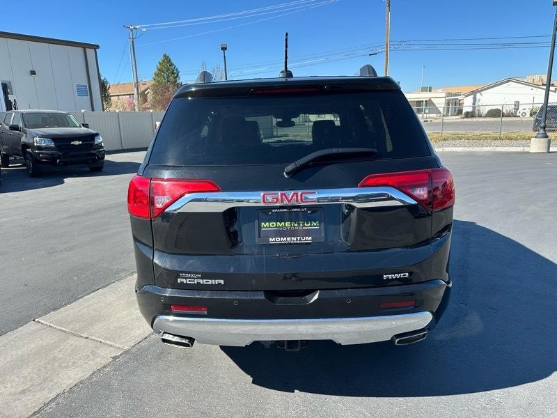 GMC Acadia Denali AWD 2018