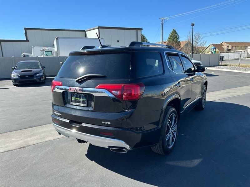 GMC Acadia Denali AWD 2018