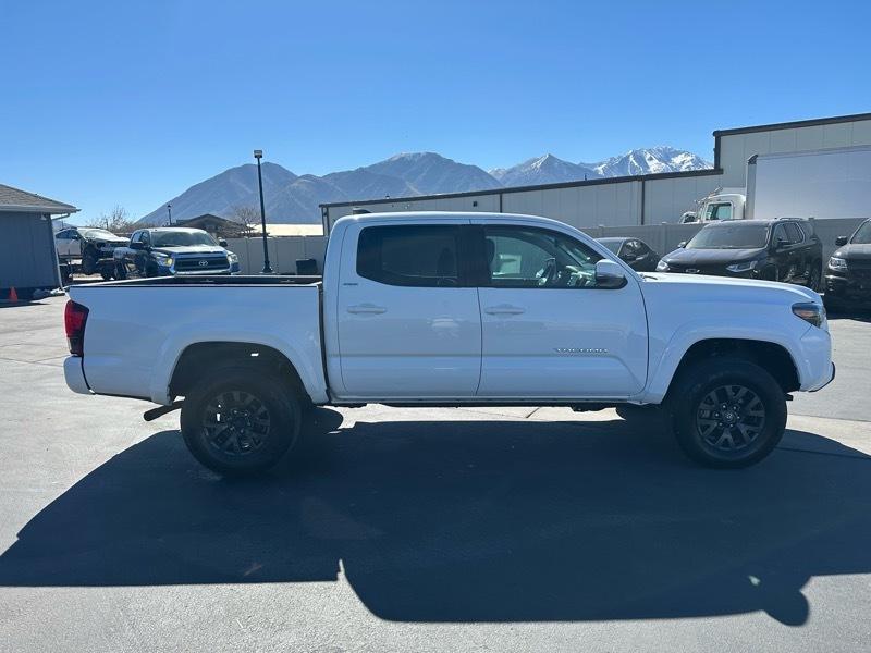 Toyota Tacoma SR5 Dbl Cab 4WD V6 at 2022