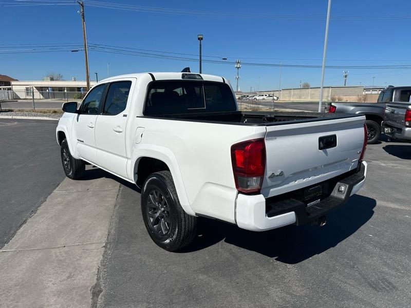 Toyota Tacoma SR5 Dbl Cab 4WD V6 at 2022