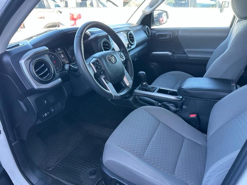 Toyota Tacoma SR5 Dbl Cab 4WD V6 at 2022