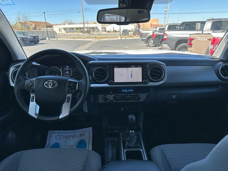 Toyota Tacoma SR5 Dbl Cab 4WD V6 at 2022