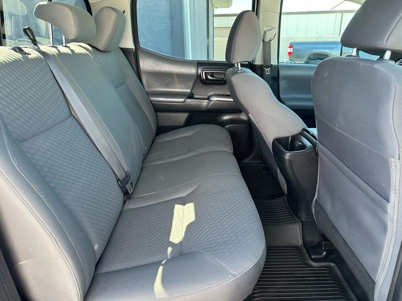 Toyota Tacoma SR5 Dbl Cab 4WD V6 at 2022