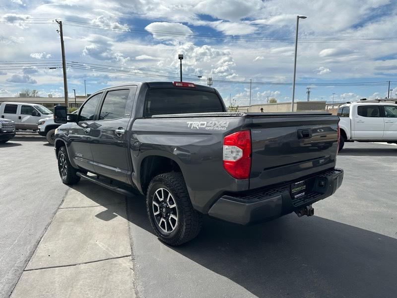 Toyota Tundra Limited 5.7L CrewMax 4WD 2016