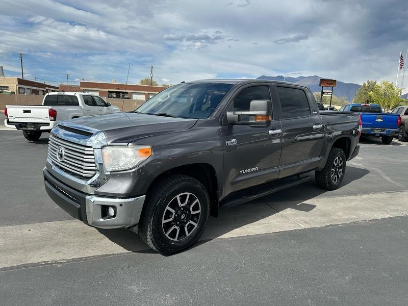 Toyota Tundra Limited 5.7L CrewMax 4WD 2016