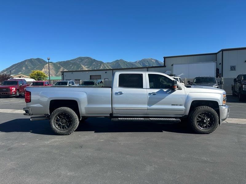 Chevrolet Silverado 3500HD LTZ Crew Cab 4WD 2019