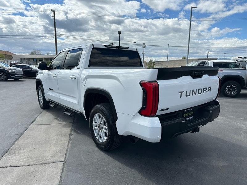 Toyota Tundra SR5 CrewMax 4WD 2025