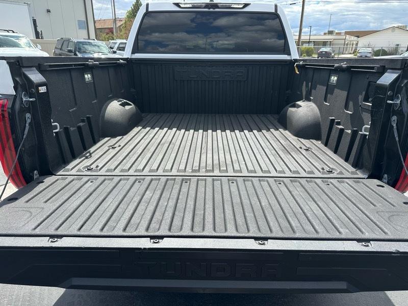 Toyota Tundra SR5 CrewMax 4WD 2025