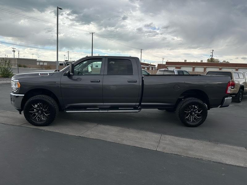 RAM 2500 Big Horn Crew Cab 4WD LWB 2022