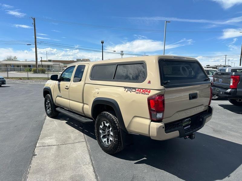 Toyota Tacoma TRD Offroad Access Cab 4WD V6 at 2017