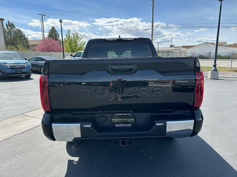 Toyota Tundra SR5 CrewMax 4WD 2026