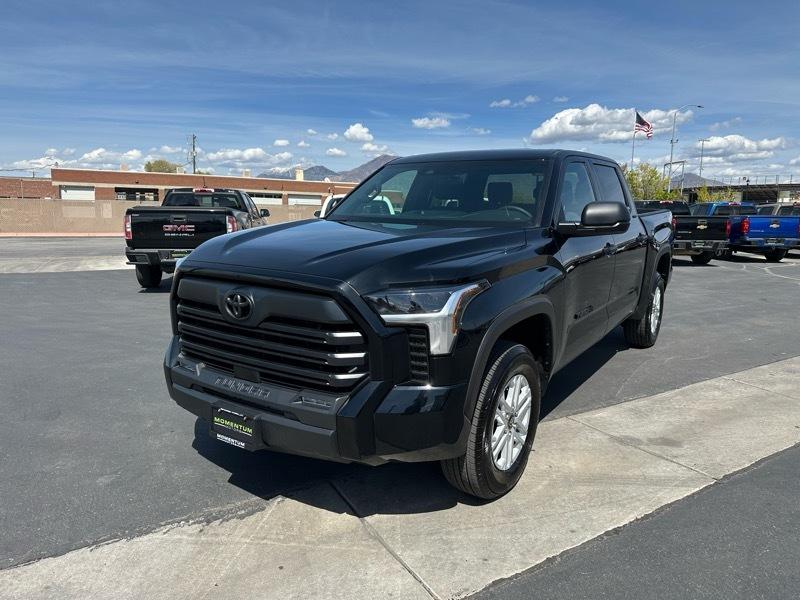 Toyota Tundra SR5 CrewMax 4WD 2026