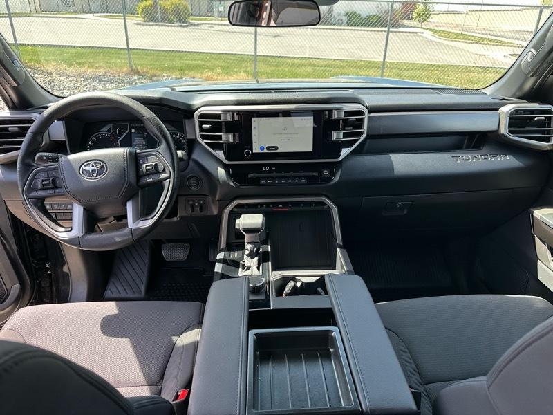 Toyota Tundra SR5 CrewMax 4WD 2026