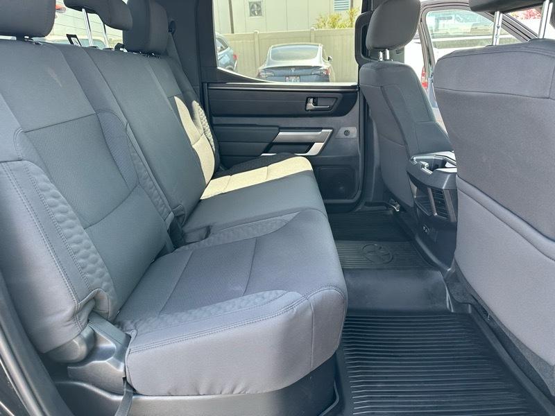 Toyota Tundra SR5 CrewMax 4WD 2026