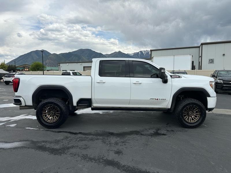 GMC Sierra 2500HD AT4 Crew Cab 4WD 2022