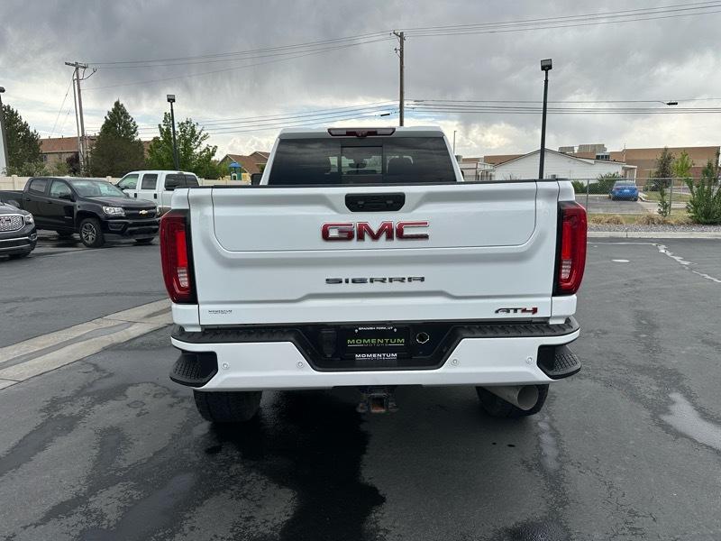 GMC Sierra 2500HD AT4 Crew Cab 4WD 2022