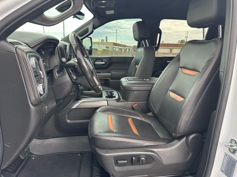 GMC Sierra 2500HD AT4 Crew Cab 4WD 2022