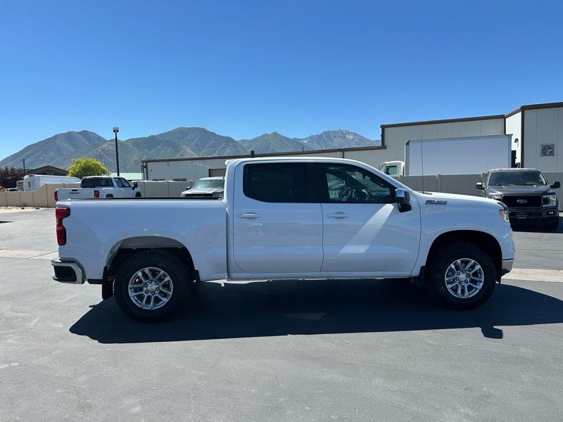 Chevrolet Silverado 1500 LT Crew Cab 4WD 2022