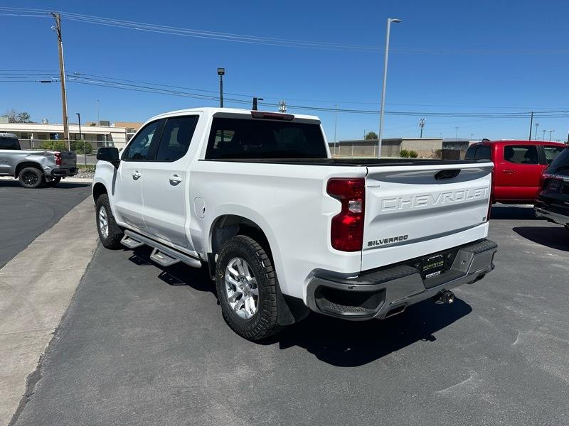 Chevrolet Silverado 1500 LT Crew Cab 4WD 2022