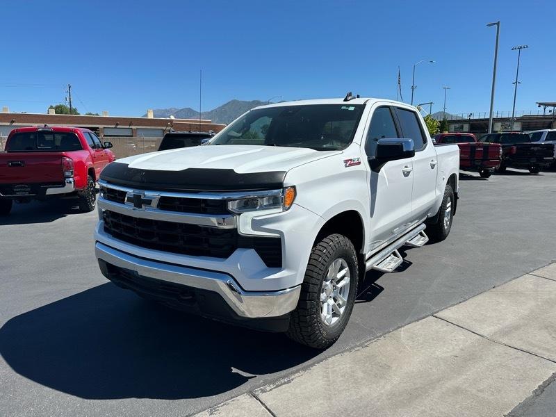 Chevrolet Silverado 1500 LT Crew Cab 4WD 2022