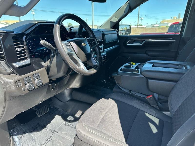 Chevrolet Silverado 1500 LT Crew Cab 4WD 2022