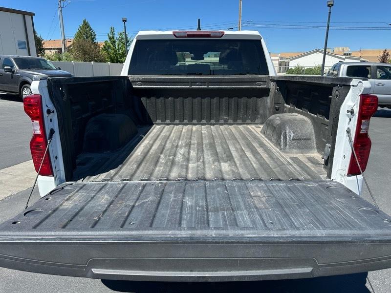 Chevrolet Silverado 1500 LT Crew Cab 4WD 2022