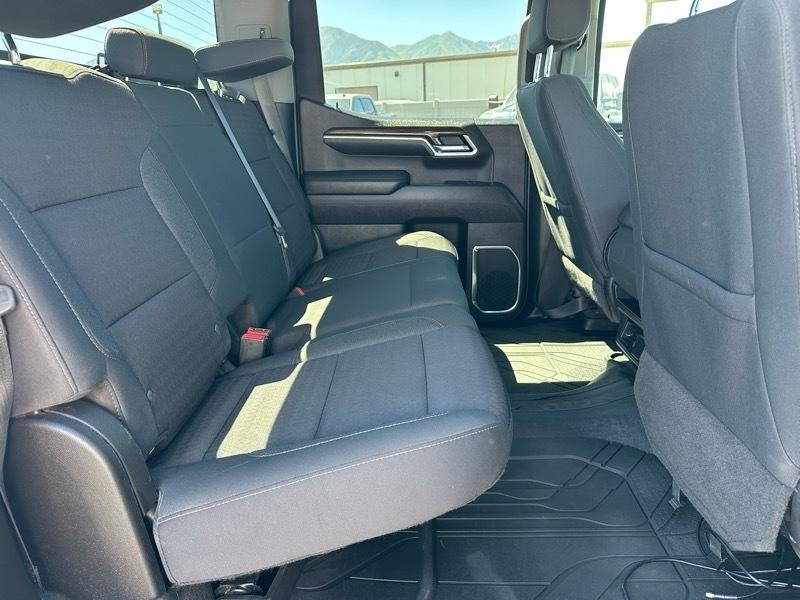 Chevrolet Silverado 1500 LT Crew Cab 4WD 2022