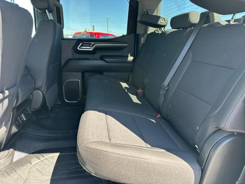 Chevrolet Silverado 1500 LT Crew Cab 4WD 2022