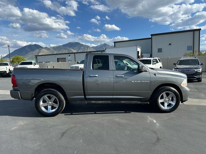 RAM 1500 4WD Crew Cab 149" ST 2012