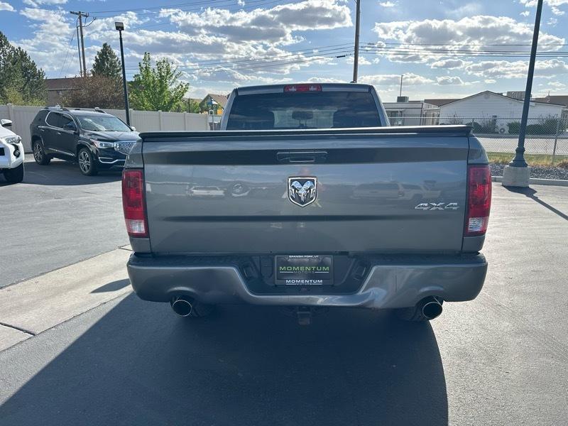 RAM 1500 4WD Crew Cab 149" ST 2012