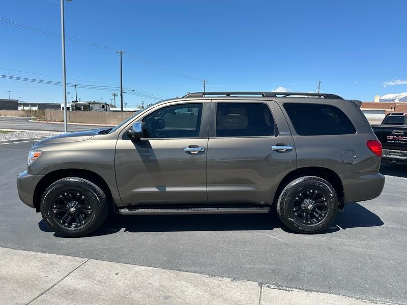 Toyota Sequoia Limited 4WD FFV 2015