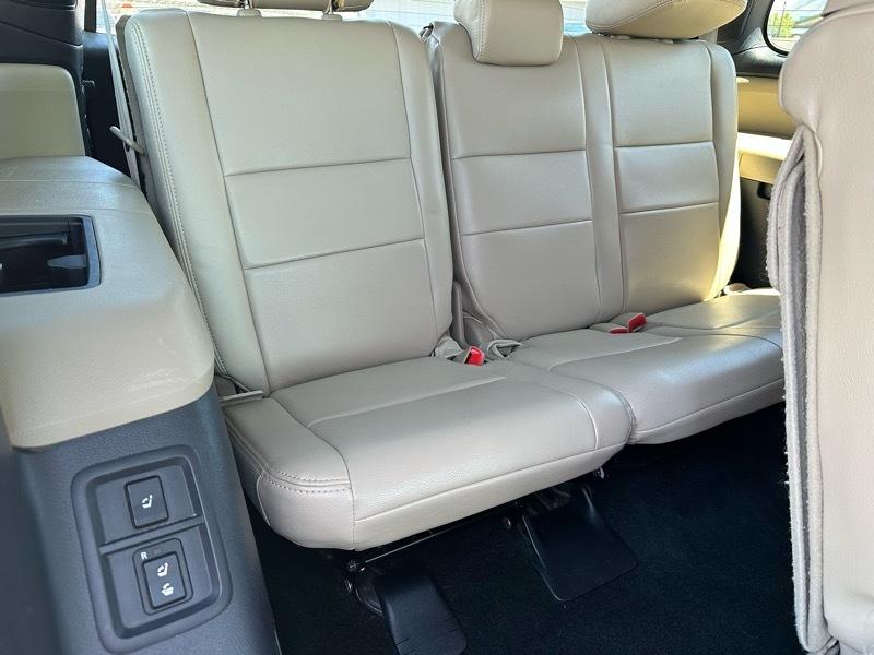 Toyota Sequoia Limited 4WD FFV 2015