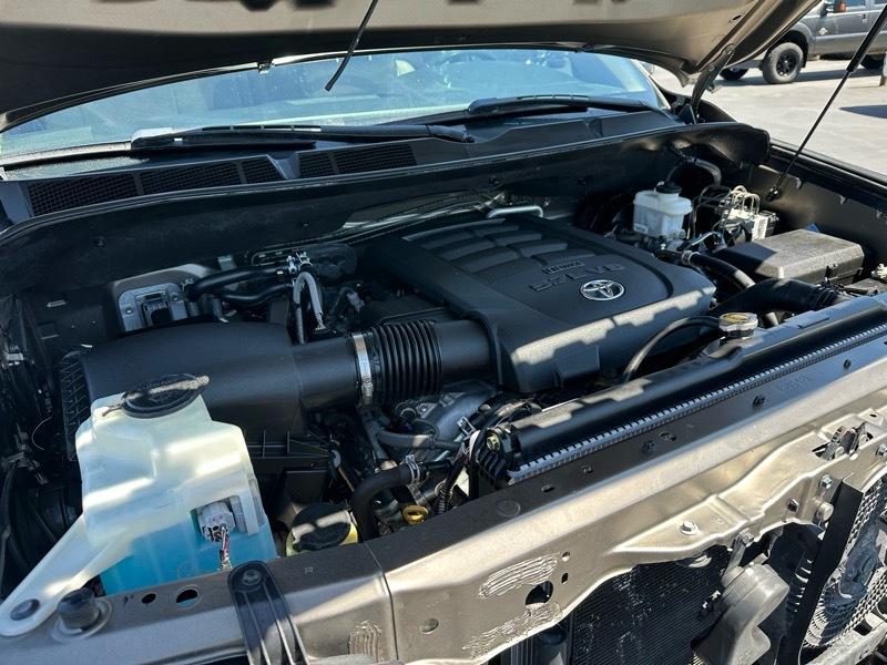 Toyota Sequoia Limited 4WD FFV 2015