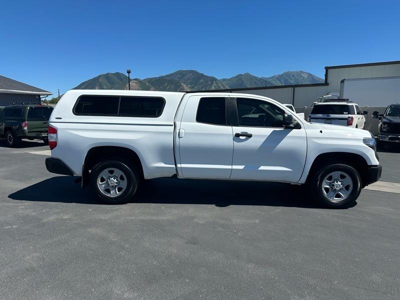 Toyota Tundra SR5 4.6L V8 Double Cab 4WD 2017