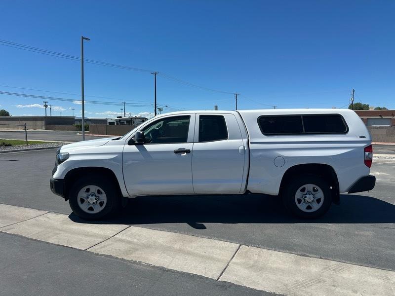 Toyota Tundra SR5 4.6L V8 Double Cab 4WD 2017