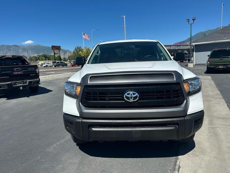 Toyota Tundra SR5 4.6L V8 Double Cab 4WD 2017