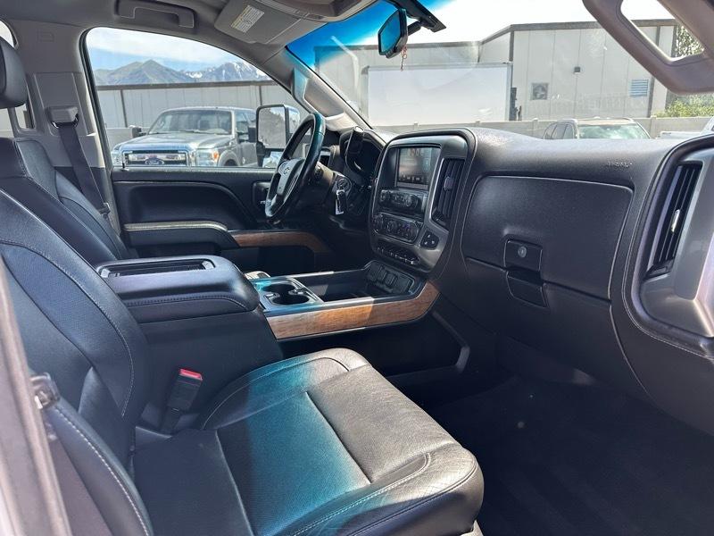 Chevrolet Silverado 2500HD LTZ Crew Cab Short Box 4WD 2016