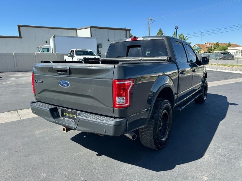 Ford F-150 XLT SuperCrew Short Bed 4WD 2017