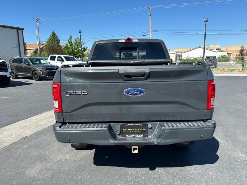 Ford F-150 XLT SuperCrew Short Bed 4WD 2017