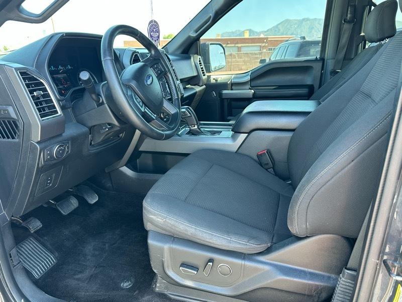 Ford F-150 XLT SuperCrew Short Bed 4WD 2017