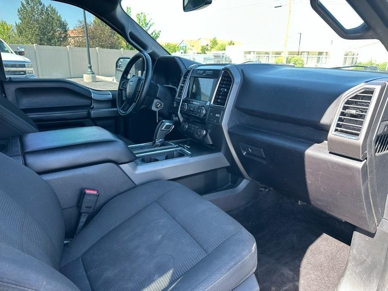 Ford F-150 XLT SuperCrew Short Bed 4WD 2017