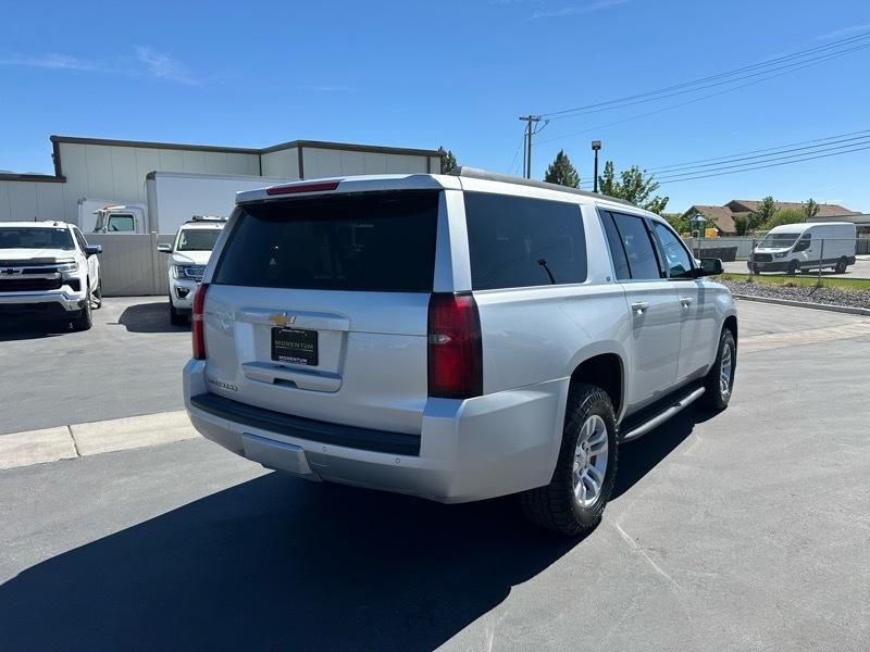 Chevrolet Suburban LT 4WD 2020