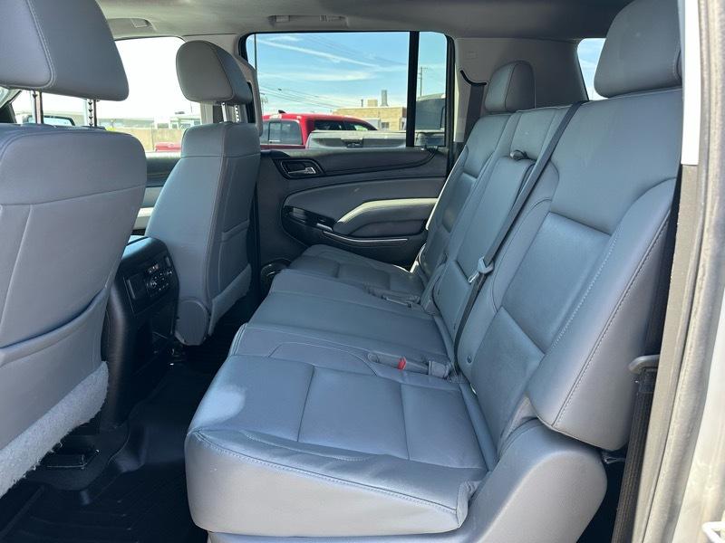 Chevrolet Suburban LT 4WD 2020