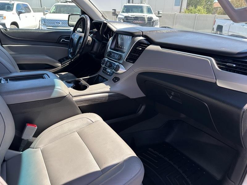 Chevrolet Suburban LT 4WD 2020