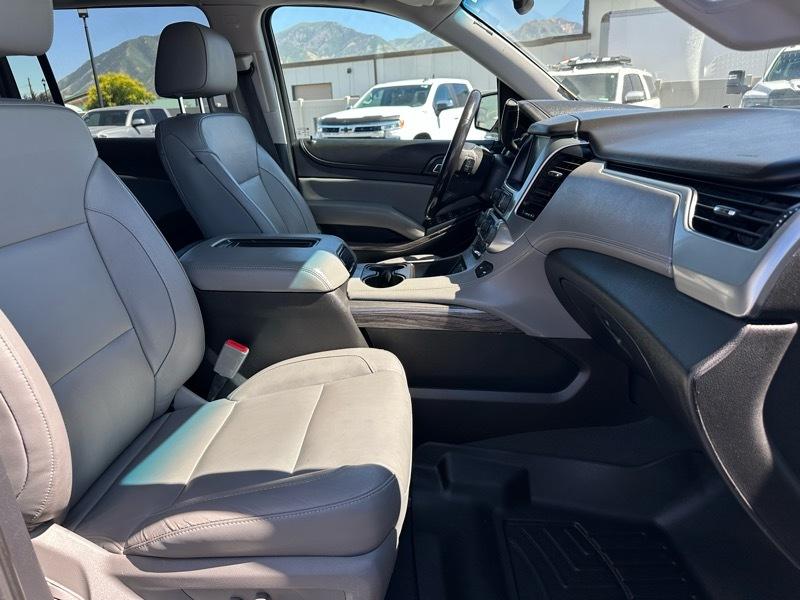 Chevrolet Suburban LT 4WD 2020