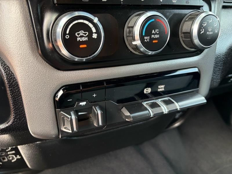 RAM 3500 Big Horn Crew Cab LWB 4WD 2021