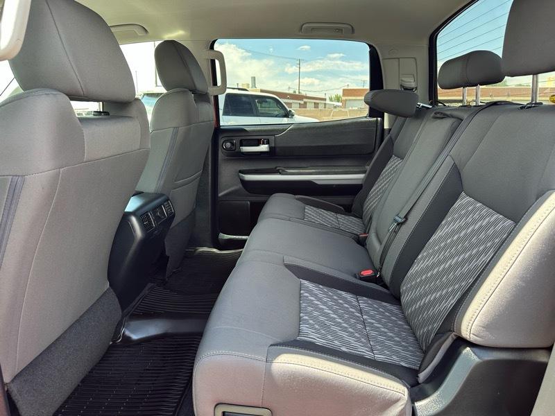 Toyota Tundra SR5 5.7L V8 CrewMax 4WD 2018
