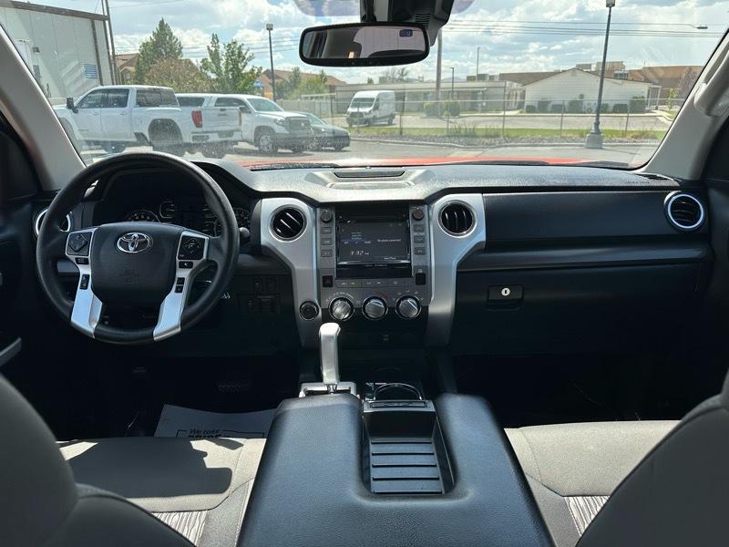 Toyota Tundra SR5 5.7L V8 CrewMax 4WD 2018