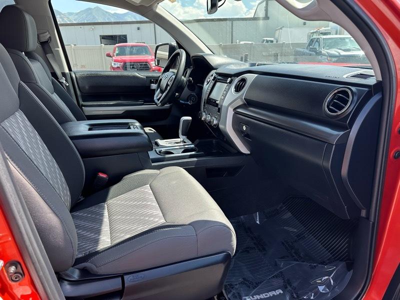 Toyota Tundra SR5 5.7L V8 CrewMax 4WD 2018