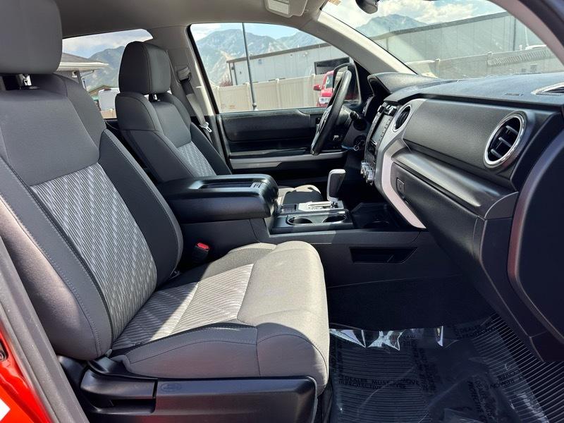Toyota Tundra SR5 5.7L V8 CrewMax 4WD 2018